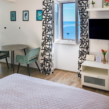 Studio Apartment Above Promenade W Terrace & Parking Rabac Εξωτερικό φωτογραφία