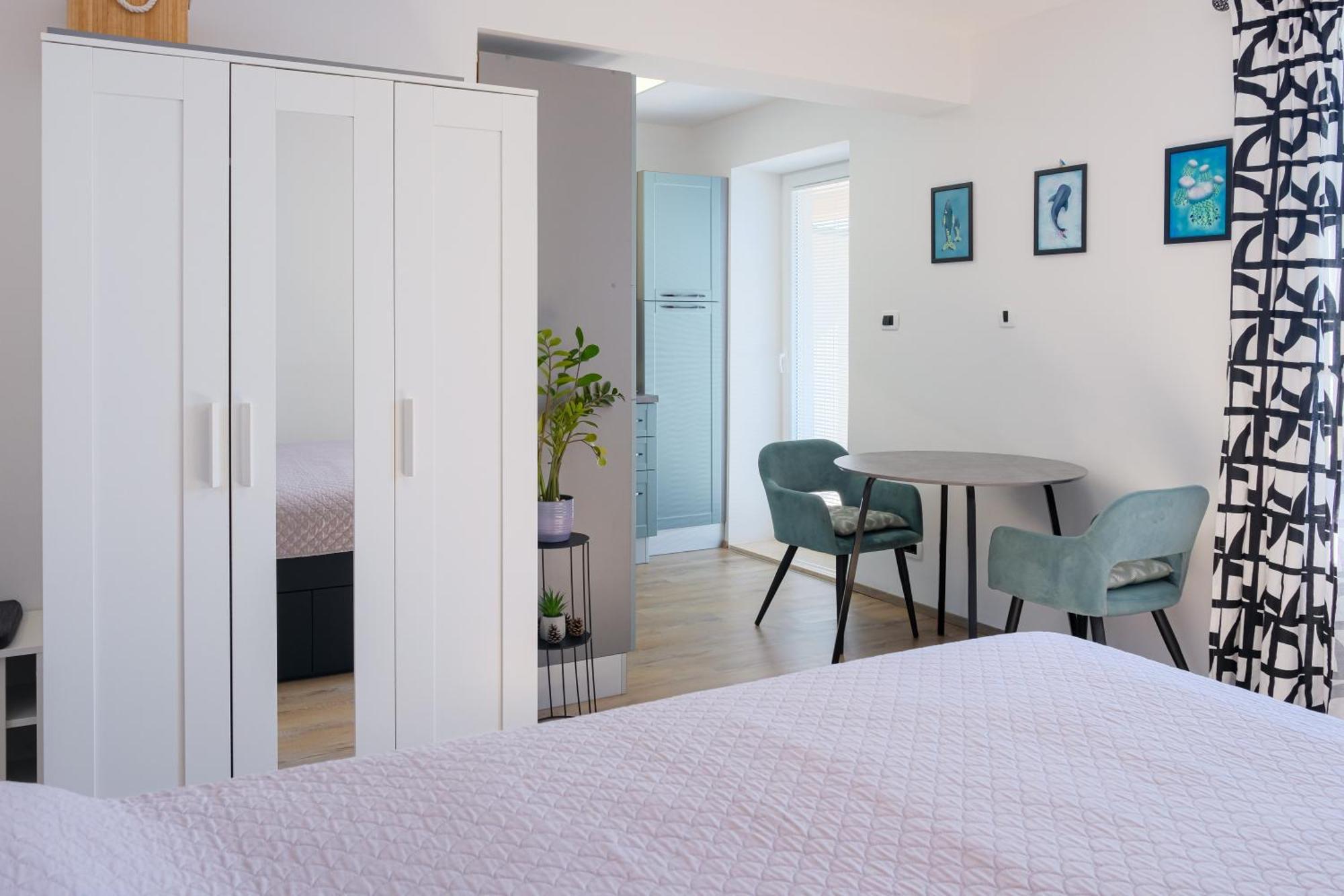 Studio Apartment Above Promenade W Terrace & Parking Rabac Εξωτερικό φωτογραφία